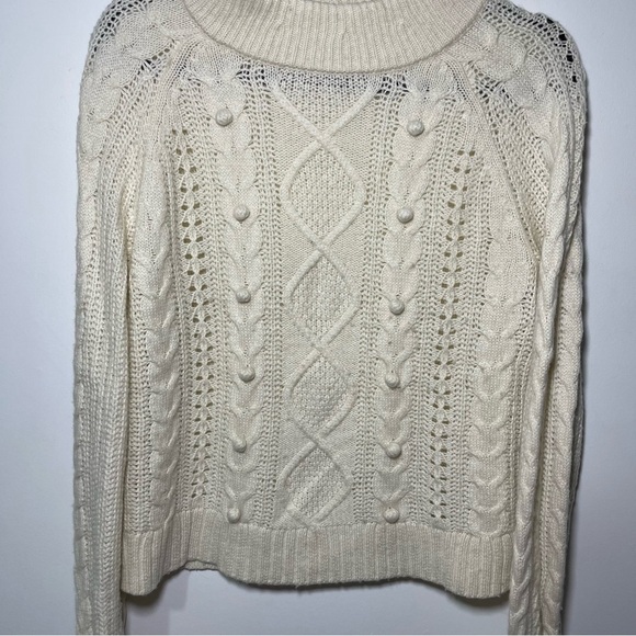 J Crew women's Cream crewneck long sleeve popcorn cable knit academia Sweater S - Picture 3 of 7